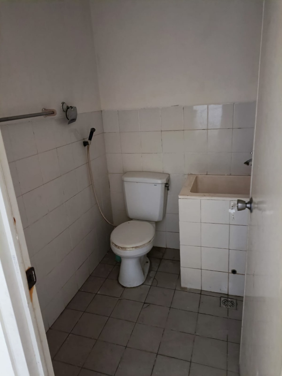 DiSewakan Rumah di Catania Deltamas Cikarang